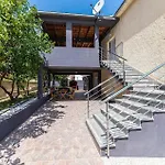 Lovely In Okrug Gornji