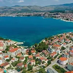 3 Bedroom Stunning In Okrug Gornji *