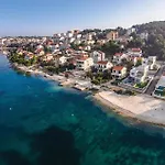 3 Bedroom Stunning In Okrug Gornji