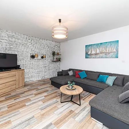 Apartmán 3 Bedroom Stunning In Okrug Gornji Trogir