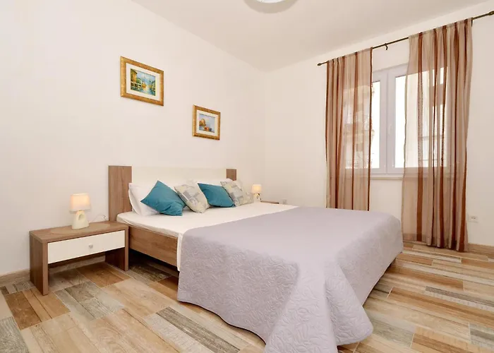 Apartmán 3 Bedroom Stunning In Okrug Gornji *