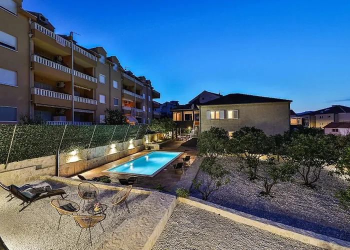 3 Bedroom Stunning In Okrug Gornji * Trogir