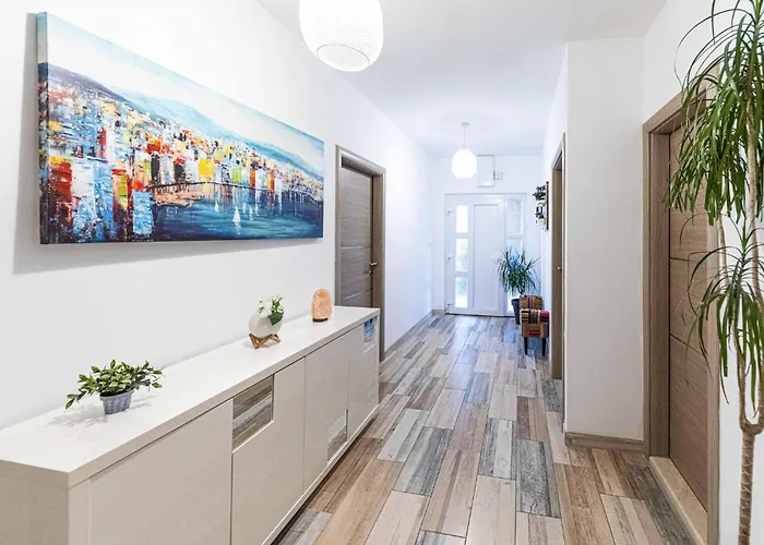 Apartmán 3 Bedroom Stunning In Okrug Gornji Trogir