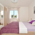 3 Bedroom Stunning In Okrug Gornji *